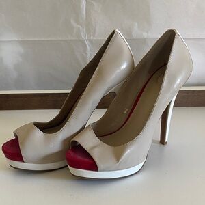 Jessica Simpson Beige and Red Peep-Toe Heels